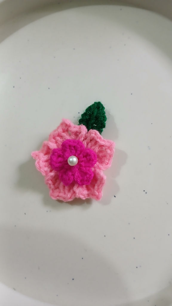 Yarn Flower Brooch