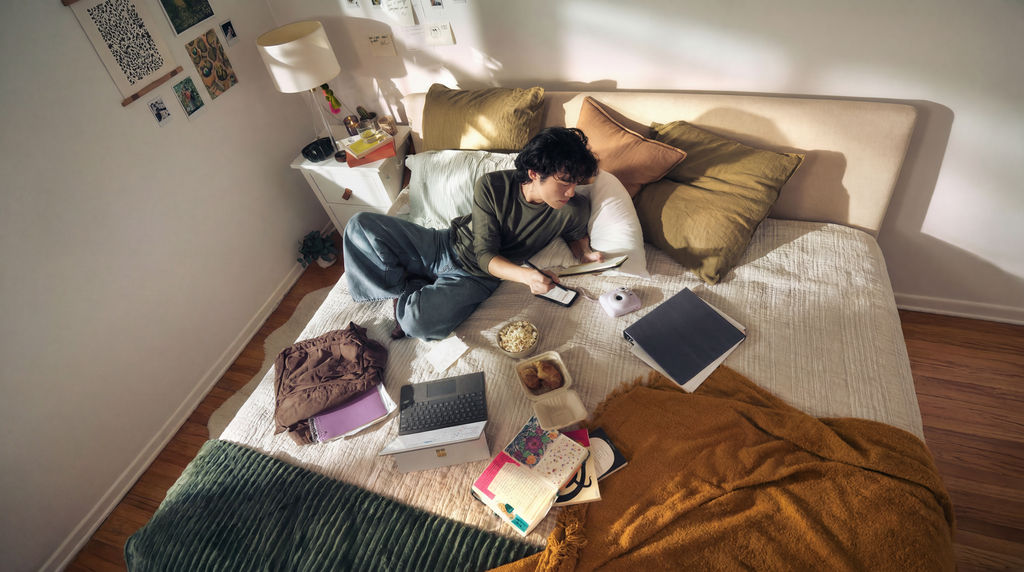 16:9