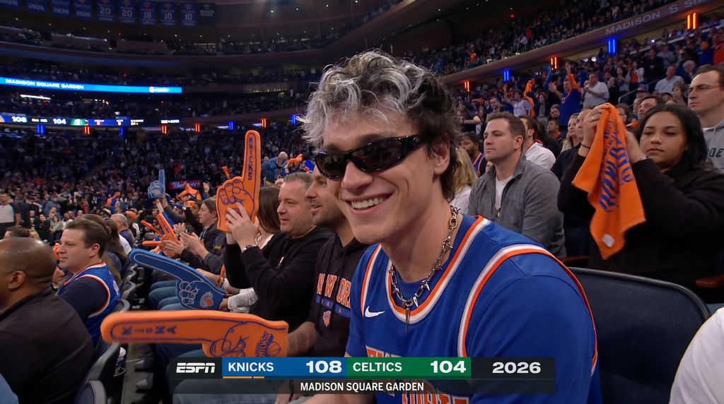 Courtside Fan Cam Still